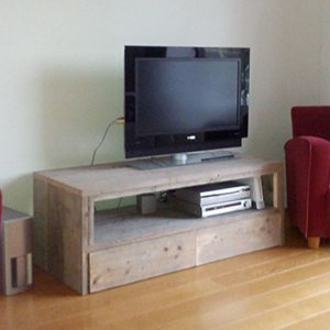 Tv meubel van steigerhout